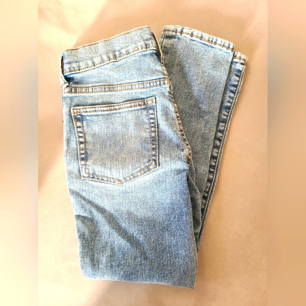 Boys light wash Gap jeans size 8